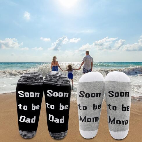LEVLO New Mom New Dad Gifts Mom Dad 2022 Socks Gifts for New Parents To Be Socks Expectant Parents Mom and Dad Gift in Kuwait
