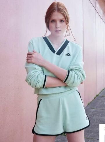 شورت نسائي من adidas Lifestyle French Terry عالي الارتفاع كتان أخضر in Kuwait