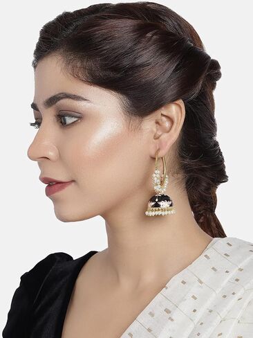 أقراط Jhumki من I Jewels مطلية بالذهب 18 قيراط هندي بوليوود للحفلات الاحتفالية بالمينا واللؤلؤ للنساء (E2915) in Kuwait