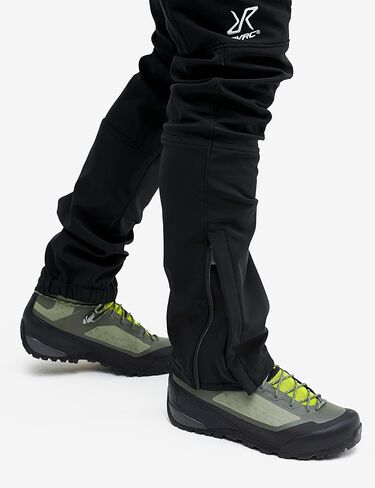 بنطال هيبول للرجال من RevolutionRace، بنطال متين وجيد التهوية لجميع الأنشطة الخارجية in Kuwait