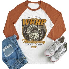 تي شيرت WKRP السنوي الأول لعيد الشكر تركيا قطرة راجلان تي شيرت نسائي عتيق برسومات تركية للبيسبول