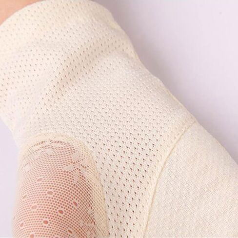 قفازات KADBLE النسائية للقيادة الواقية من الشمس، قفازات صيفية من الدانتيل تعمل باللمس للاستخدام الخارجي in Kuwait