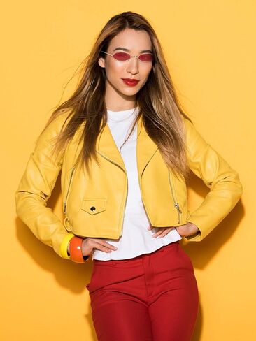 18 Pairs Vintage Slender Oval Sunglasses Small Metal Frames Designer Gothic Glasses Candy Colors Retro Hippie Eyewear for Women Men in Saudi Arabia