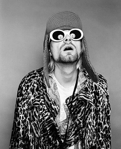 نظارات شمسية هيب بيست بيضاوية الشكل بتصميم كورت كوبين من كلاوت (لون ابيض) in Kuwait