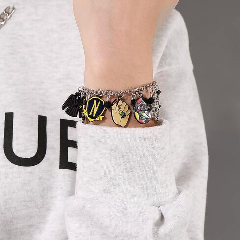 سوار بتصميم شخصية وينزداي ادامز للبنات والنساء من وينزداي ادامز، سوار معدني مزين برسوم كرتونية مرعبة للبنات والاولاد من وينزداي ستاف ميرش ادامز هدايا عائلية للبالغين in Kuwait