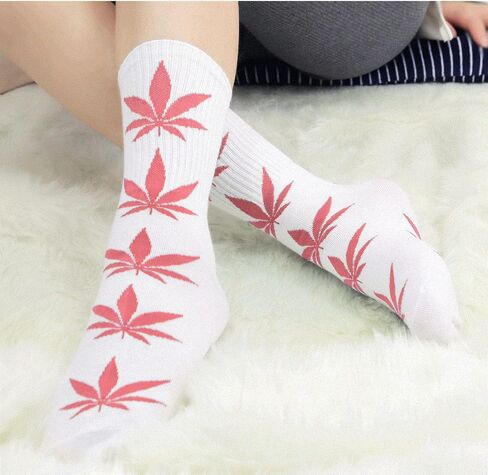 جوارب DAZCOS للجنسين من أوراق القيقب متعددة الألوان، زوجين لعيد الهالوين وعيد الشكر وعيد الميلاد in Kuwait