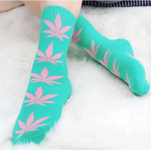 جوارب DAZCOS للجنسين من أوراق القيقب متعددة الألوان، زوجين لعيد الهالوين وعيد الشكر وعيد الميلاد in Kuwait