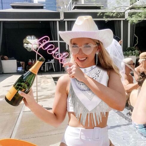 JeVenis Cowgirl Last Disco Bachelorette Party Veil Brides Cowboy Hat Bandana Heart Shape Sunglasses Star Earrings in Saudi Arabia