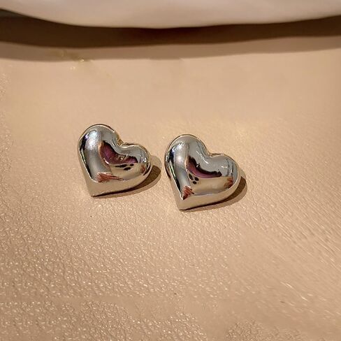 Chunky Gold Heart Studs Earrings for Women,18k Gold Plated Heart Shaped Lover Earring Hypoallergenic Trendy Jewelry for Teen Girls in Saudi Arabia