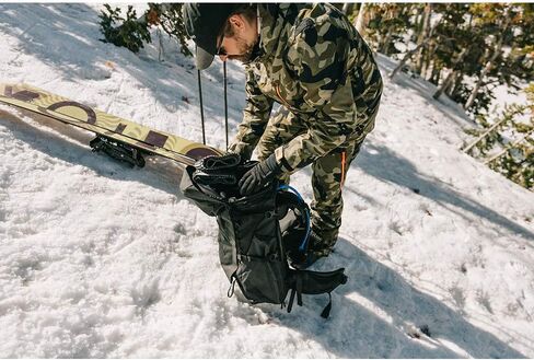 حقيبة ظهر WANDRD FERNWEH، صغيرة/متوسطة، أسود in Kuwait