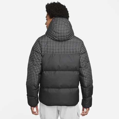 جاكيت بغطاء رأس للرجال من Nike Sportswear Storm-FIT Windrunner in Saudi Arabia