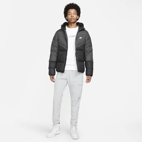 جاكيت بغطاء رأس للرجال من Nike Sportswear Storm-FIT Windrunner in Saudi Arabia