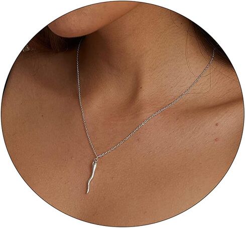 CAROVO لذيذ الذهب القمر نجمة قلادة قلادة 18K الذهب معبأ لطيف حساسة فراشة القلب الشر العين الإيطالية القرن Cornicello حماية القلائد الحد الأدنى سحر المجوهرات هدية للنساء in Kuwait