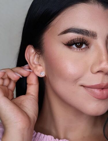 أقراط ذهبية للنساء 14 قيراط مطلية بالذهب والفضة والذهب الوردي أقراط لطيفة لؤلؤة قلب فطر عين الشر نجم البحر ندفة الثلج هلال نجمة القمر أزياء أنيقة الماس أقراط صغيرة عصرية هدايا مجوهرات مضادة للحساسية للفتيات المراهقات in Kuwait