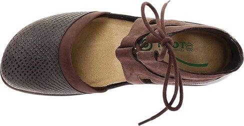 حذاء كاتا نسائي برباط من NAOT Footwear in Kuwait