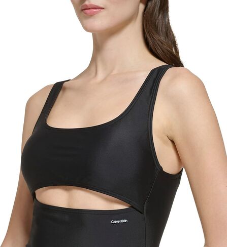 بدلة سباحة من قطعة واحدة بتفاصيل فتحة أمامية قياسية من كالفن كلاين وأكواب ناعمة قابلة للإزالة in Kuwait