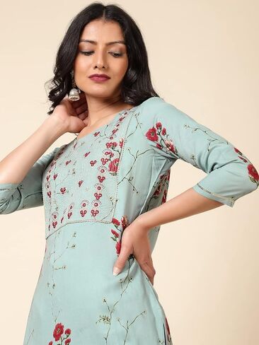 طقم رداء كورتا دوباتا مطرز للنساء من باني in Kuwait