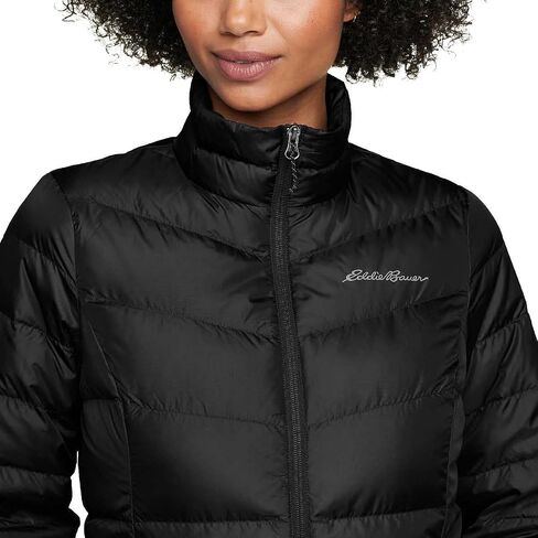 سترة Eddie Bauer النسائية متوسطة الوزن من شيفرون مبطنة بالأسفل in Kuwait