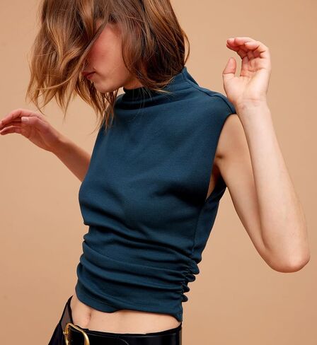 بلوزة Amara للسيدات من Michael Stars برقبة وهمية وأكتاف مضلعة in Kuwait