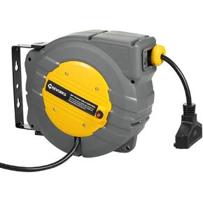 بكرة سلك تمديد قابلة للسحب من Geevorks، بكرة سلك طاقة كهربائية 50+4.5FT، 12AWG 15.6A، 3C SJT مع منفذ صنبور ثلاثي مؤرض، حامل على الحائط/السقف (دوار 180 درجة)، سدادة قابلة للتعديل in Kuwait