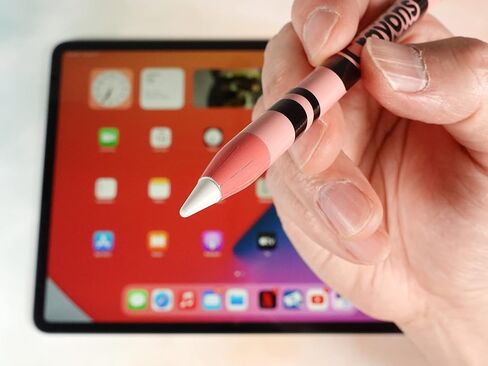 غلاف من الفينيل بتصميم أسود من Crayons لقلم Apple الجيل الثاني فقط، AP2-C-01 (تتضمن وحدتان، أقلام تلوين سوداء) in Kuwait