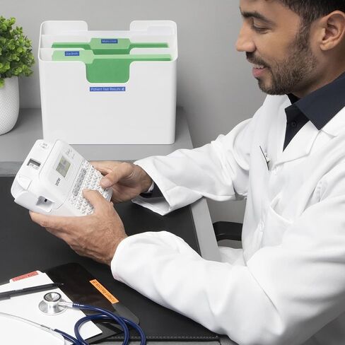 طابعة Brother PTD400AD صانعة ملصقات متعددة الاستخدامات مع محول تيار متردد in Kuwait