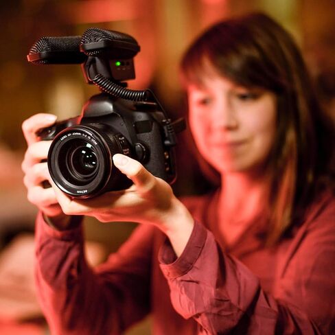 SENNHEISER Professional MKE 400 Directional On-Camera Shotgun Microphone with 3.5mm TRS and TRRS Connectors for DSLR, Mirrorless & Mobile , Connects with Auxiliary in Saudi Arabia