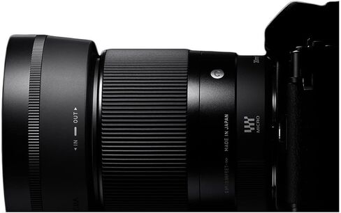 Sigma 30mm f/1.4 DC DN Contemporary Prime Lens for Sony E-Mount w/ 64GB Extreme PRO Bundle in Saudi Arabia