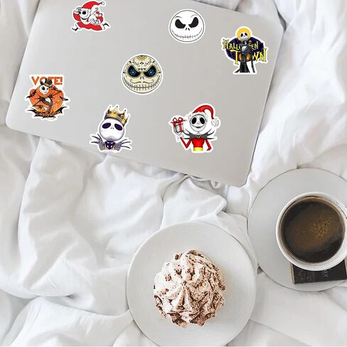 ملصقات نايتمير بيفور كريسماس من 50 قطعة، ملصقات فينيل لطيفة مقاومة للماء للابتوب وزجاجات المياه والنوت بوك ولوح التزلج والجيتار in Kuwait