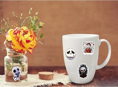 ملصقات نايتمير بيفور كريسماس من 50 قطعة، ملصقات فينيل لطيفة مقاومة للماء للابتوب وزجاجات المياه والنوت بوك ولوح التزلج والجيتار in Kuwait