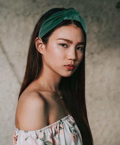 Headbands for Women Leather Cream is Trendy. Beige Knotted Headband for Women is an Adjustable Top Knot Head band Fashion Designer in Saudi Arabia