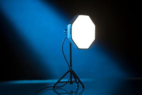 Slickforce 5W USB Miniature Softlight - إصدار محدود باللون الأبيض للذكرى العشرين - مثالي لتصوير الألعاب in Kuwait