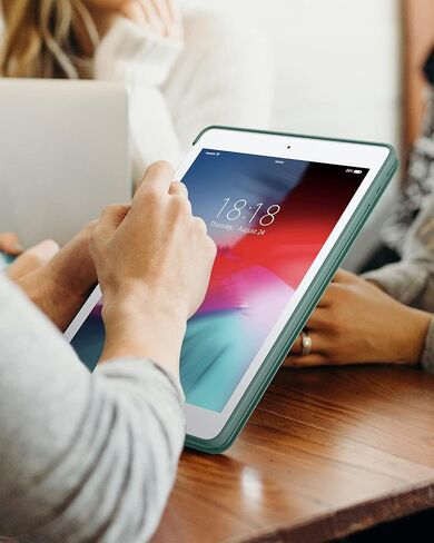 حافظة DTTO لجهاز iPad Air 2 (إصدار 2014)، حافظة ذكية رفيعة للغاية وخفيفة الوزن مع حامل ثلاثي الطي مع غطاء خلفي مرن ناعم من مادة TPU لجهاز Apple iPad Air 2 (موديل A1566/A1567)، أخضر منتصف الليل in Kuwait