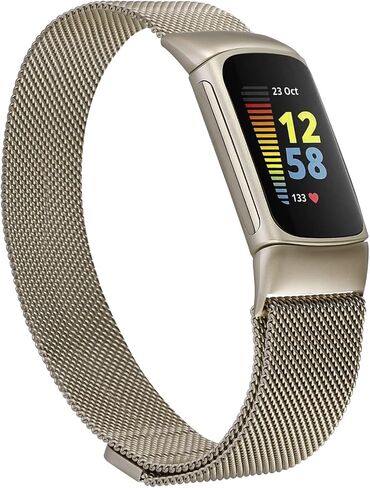 KOREDA متوافق مع Fitbit Charge 5 Bands للنساء والرجال، حلقة شبكية من الفولاذ المقاوم للصدأ قابلة للتعديل بديلة لسوار المعصم المغناطيسي Fitbit Charge 5 المتطور للياقة البدنية والصحة (ذهبي شامبين) in Kuwait
