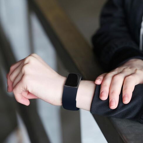 سوار Meliya متوافق مع Fitbit Charge 6 Bands/Fitbit Charge 5 Bands للنساء والرجال، حزام معصم بديل من السيليكون الناعم قابل للتعديل ومقاوم للماء من أجل Fitbit Charge 6/Charge 5 لتتبع اللياقة البدنية in Kuwait