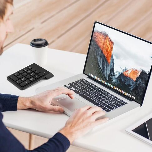 لوحة ارقام لاسلكية، 18 مفتاح مع مستقبل USB صغير 2.4G، لوحة ارقام للمحاسبة المالية للابتوب والكمبيوتر المكتبي والنوت بوك والكمبيوتر الشخصي وسيرفس برو in Saudi Arabia