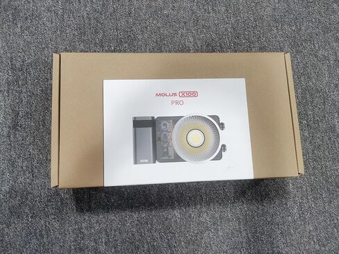Zhiyun Molus X100 Combo Led Video Light, w/ upgrade version Handle Battery 100w COB Studio Light 2700K~6500K CRI:95 TLCI:97, ZY to Bowens Mount Adapter for Outdoor Shooting Live Streaming in Saudi Arabia