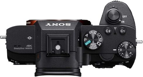 كاميرا Sony Alpha a7III رقمية كاملة الإطار بدقة 4K UHD بدون مرآة مع مجموعة عدسات مقاس 28-70 مم مع حقيبة كاميرا + بطارية إضافية + مجموعة مرشح + مجموعة برامج Mac + بطاقة SD سعة 32 جيجابايت + حافظة بطاقة SD + مجموعة تنظيف in Kuwait