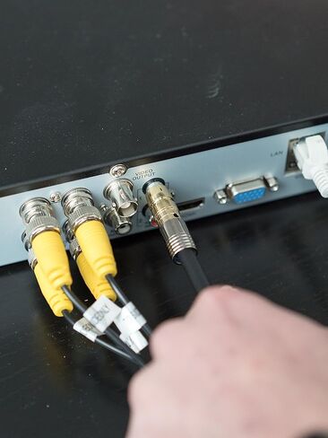 موصل بي ان سي ذكر ضاغط محوري اون-كيو AC3003-10 RG6 من ليجراند (عبوة من 10 قطع) in Kuwait