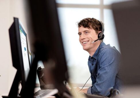 CISCO Headset 522, Wired Dual On-Ear 3.5mm Headset with USB-C Adapter, Charcoal, 2-Year Limited Liability Warranty (CP-HS-W-522-USBC) in Saudi Arabia