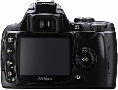 طقم كاميرا Nikon D40 6.1MP رقمية SLR مع عدسة 18-55 مم f/3.5-5.6G ED II Auto Focus-S DX Zoom-Nikkor (متجددة) in Saudi Arabia