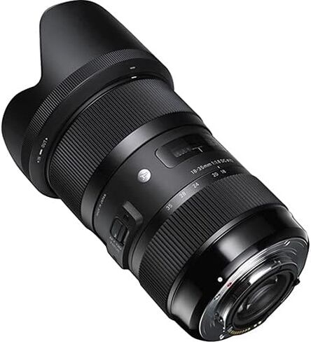 سيجما عدسة فنية 18-35 ملم f/1.8 DC HSM لكاميرا نيكون F (210-306) + حقيبة ظهر + بطاقة 64GB + حافظة عدسة + قارئ بطاقات + مجموعة فلتر 3 قطع + مجموعة تنظيف + حامل ثلاثي مرن + محفظة ذاكرة + المزيد in Kuwait