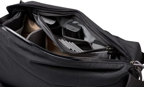 Bellroy Venture Camera Sling 10L (حقيبة التصوير الفوتوغرافي) - منتصف الليل in Kuwait
