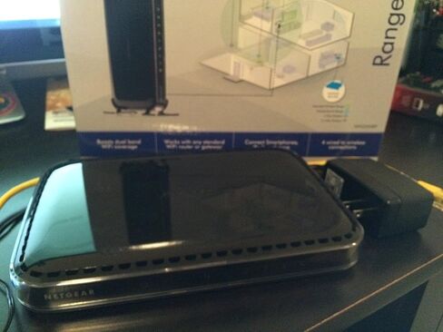 Netgear WN2500RP-100NAS N600 Desktop WiFi Range Extender (WN2500RP) in Saudi Arabia