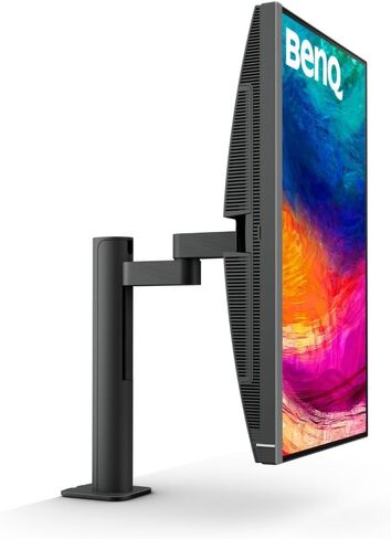BenQ PD3205UA 32" 4K Ergo Arm Monitor 99% Rec.709 & sRGB & ScreenBar LED Monitor Light Auto-Dimming USB Powered in Kuwait