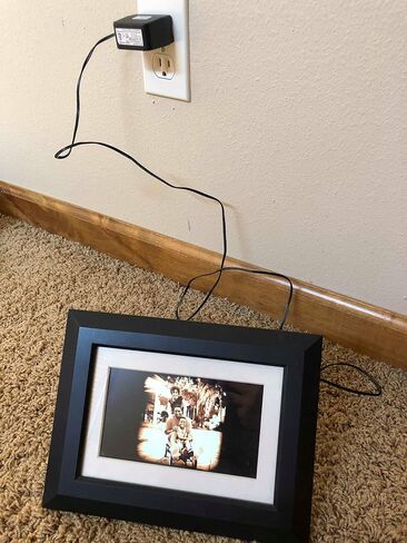 إطار صورة رقمي بشاشة LCD مقاس 7 بوصات من Pandigital in Kuwait