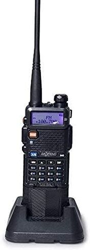 راديو Baofeng UV-5R ثنائي النطاق ثنائي الاتجاه مع بطارية ليثيوم أيون 3800 مللي أمبير في الساعة، جهاز اتصال لاسلكي، إصدار مطور (144-148/420-450 ميجا هرتز) in Kuwait