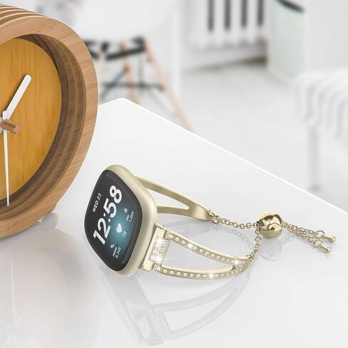 Wearlizer متوافق مع فرق Fitbit Sense / Fitbit Versa 3 Bands / Sense 2 Bands / Versa 4 Bands للنساء، أساور معصم معدنية أنيقة وإكسسوارات حزام بلينغ حجر الراين لـ Versa 3 4/Sense 2 in Kuwait