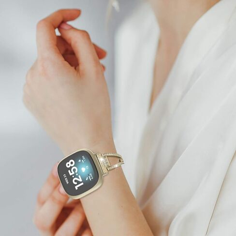 Wearlizer متوافق مع فرق Fitbit Sense / Fitbit Versa 3 Bands / Sense 2 Bands / Versa 4 Bands للنساء، أساور معصم معدنية أنيقة وإكسسوارات حزام بلينغ حجر الراين لـ Versa 3 4/Sense 2 in Kuwait