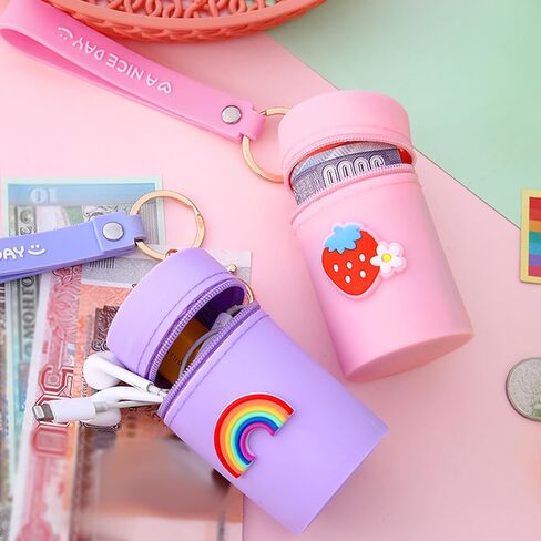 ادريلا قطعتان من سلسلة مفاتيح محفظة عملات معدنية من السيليكون، حقيبة عملات معدنية لطيفة للسفر للاطفال، حافظة احمر شفاه صغيرة محمولة لطلاء الاظافر (قوس قزح وزهور الفراولة) in Kuwait